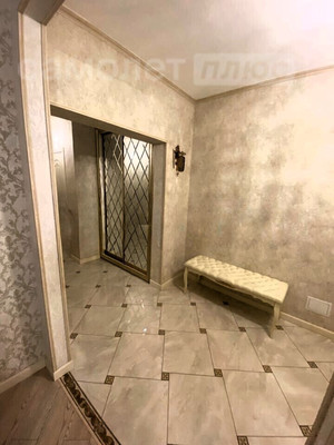 Продам трехкомнатную (3-комн.) квартиру, Артезианская ул, 6, Краснодар г