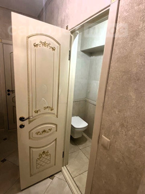 Продам трехкомнатную (3-комн.) квартиру, Артезианская ул, 6, Краснодар г
