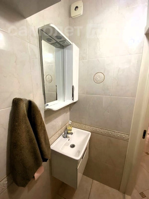 Продам трехкомнатную (3-комн.) квартиру, Артезианская ул, 6, Краснодар г