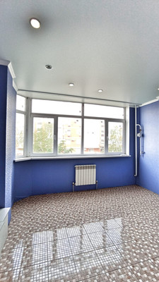 Продам двухкомнатную (2-комн.) квартиру, Космическая ул, 88/2к2, Старобжегокай аул