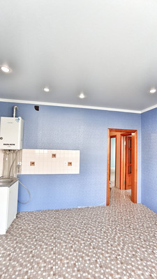 Продам двухкомнатную (2-комн.) квартиру, Космическая ул, 88/2к2, Старобжегокай аул