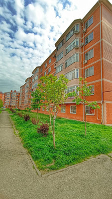 Продам двухкомнатную (2-комн.) квартиру, Космическая ул, 88/2к2, Старобжегокай аул