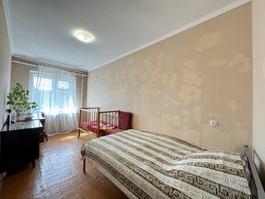 Продам трехкомнатную (3-комн.) квартиру, Байсултанова ул, 10, Нальчик г