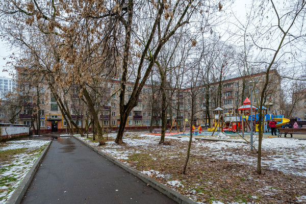 Продам двухкомнатную (2-комн.) квартиру, Часовая ул, 6к2, Москва г