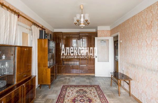 Продам двухкомнатную (2-комн.) квартиру, Новоизмайловский пр-кт, 81, Санкт-Петербург г