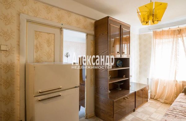 Продам двухкомнатную (2-комн.) квартиру, Новоизмайловский пр-кт, 81, Санкт-Петербург г