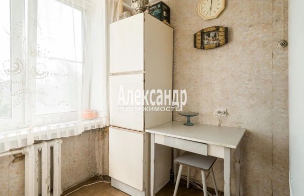 Продам двухкомнатную (2-комн.) квартиру, Новоизмайловский пр-кт, 81, Санкт-Петербург г