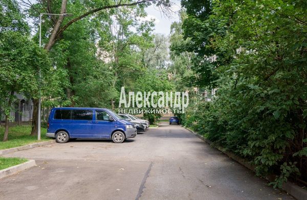 Продам двухкомнатную (2-комн.) квартиру, Новоизмайловский пр-кт, 81, Санкт-Петербург г