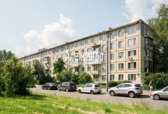 Продам двухкомнатную (2-комн.) квартиру, Новоизмайловский пр-кт, 81, Санкт-Петербург г