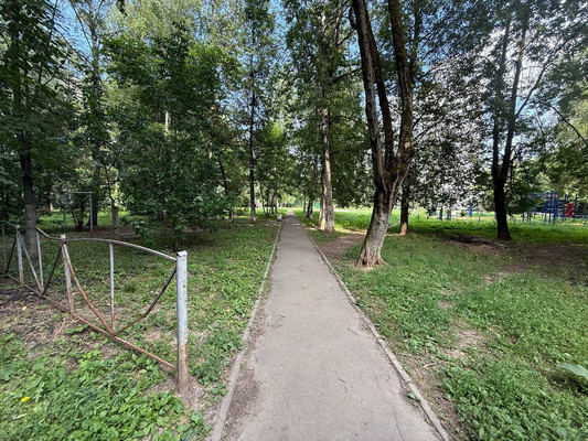 Продам трехкомнатную (3-комн.) квартиру, Белая ул, 18, Андреевка рп