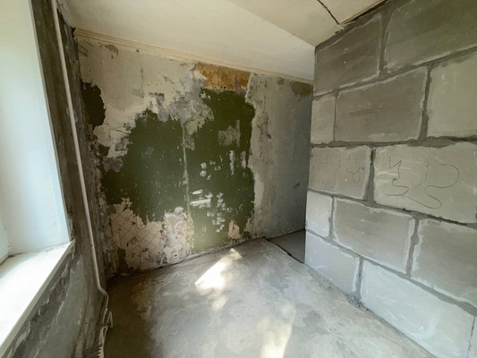 Продам трехкомнатную (3-комн.) квартиру, Белая ул, 18, Андреевка рп