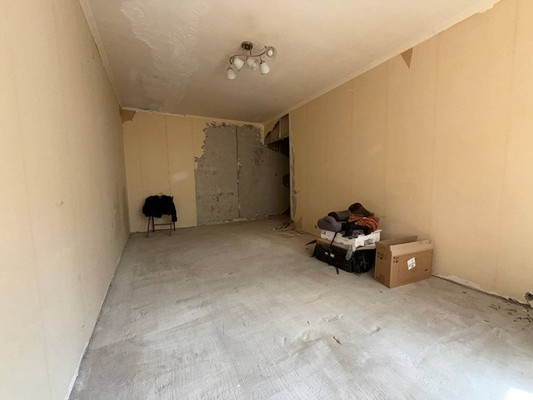 Продам трехкомнатную (3-комн.) квартиру, Белая ул, 18, Андреевка рп