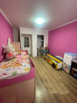 Продам трехкомнатную (3-комн.) квартиру, Верности ул, 44к3, Санкт-Петербург г