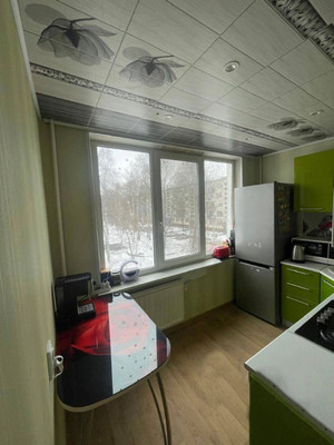 Продам трехкомнатную (3-комн.) квартиру, Верности ул, 44к3, Санкт-Петербург г