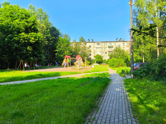 Продам двухкомнатную (2-комн.) квартиру, Железнодорожная ул, 62, Пушкин г