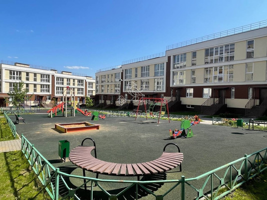 Продам трехкомнатную (3-комн.) квартиру, Покровская ул, 3к2, Нахабино рп