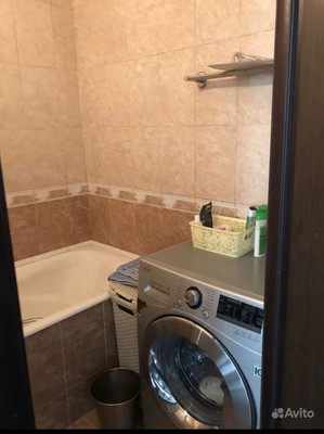 Продам трехкомнатную (3-комн.) квартиру, 1-й Очаковский пер, 3, Москва г
