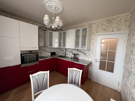 Продам двухкомнатную (2-комн.) квартиру, Кашёнкин Луг ул, 8к1, Москва г