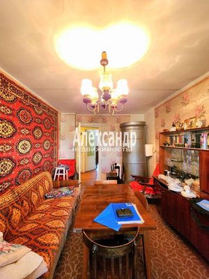 Продам двухкомнатную (2-комн.) квартиру, Кооперативная ул, 12, Будогощь гп