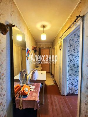 Продам двухкомнатную (2-комн.) квартиру, Кооперативная ул, 12, Будогощь гп