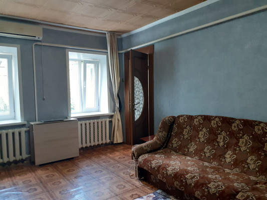 Продам двухкомнатную (2-комн.) квартиру, Фабричный спуск, 6, Симферополь г