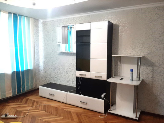 Продам трехкомнатную (3-комн.) квартиру, Энгельса ул, 91, Тихорецк г