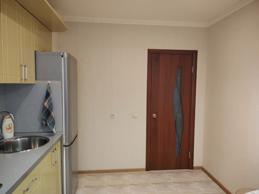 Продам трехкомнатную (3-комн.) квартиру, Вишневая ул, 21к2, Рязань г