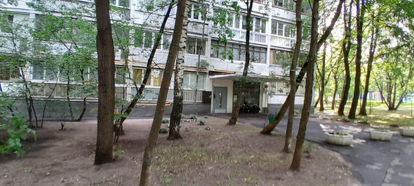 Продам трехкомнатную (3-комн.) квартиру, 26-ти Бакинских Комиссаров ул, 8к1, Москва г