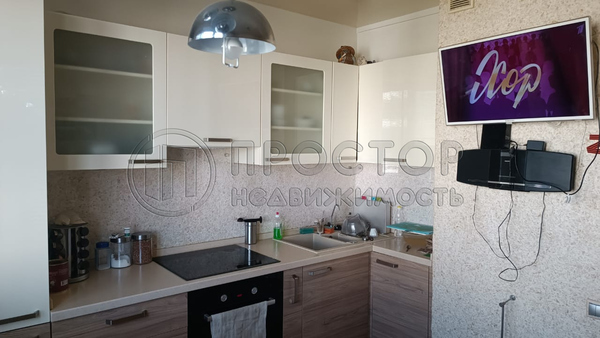 Продам двухкомнатную (2-комн.) квартиру, Барышиха ул, 18, Москва г