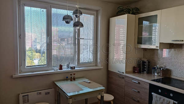 Продам двухкомнатную (2-комн.) квартиру, Барышиха ул, 18, Москва г