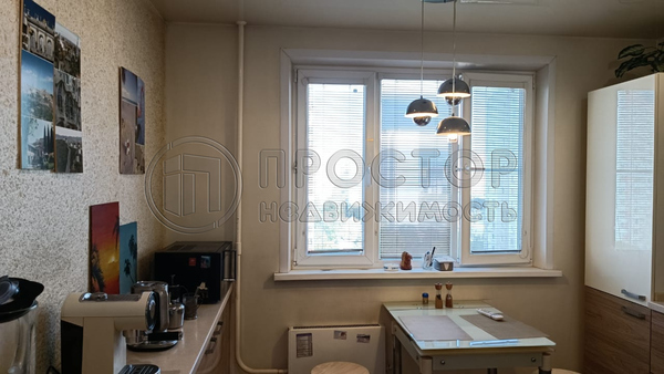 Продам двухкомнатную (2-комн.) квартиру, Барышиха ул, 18, Москва г