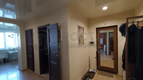 Продам двухкомнатную (2-комн.) квартиру, Барышиха ул, 18, Москва г