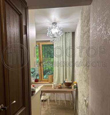 Продам многокомнатную квартиру, Молдагуловой ул, 10к4, Москва г