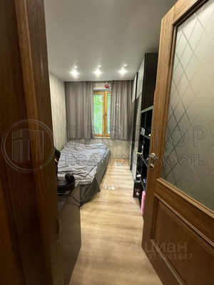 Продам многокомнатную квартиру, Молдагуловой ул, 10к4, Москва г