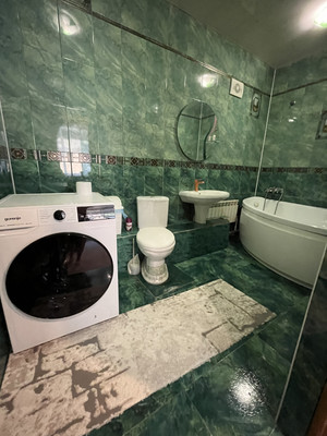 Продам трехкомнатную (3-комн.) квартиру, 27-я линия ул, 6, Ростов-на-Дону г