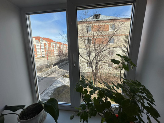 Продам двухкомнатную (2-комн.) квартиру, Карла Маркса ул, 6, Ишим г