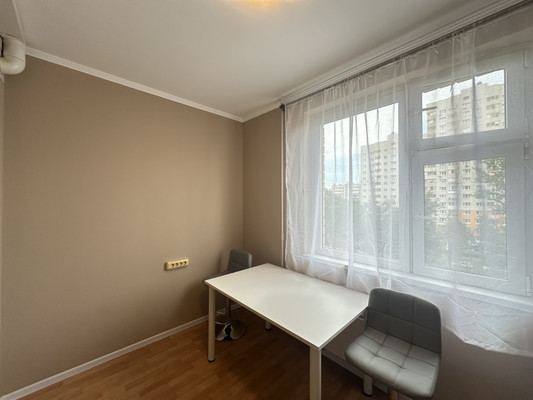 Продам однокомнатную (1-комн.) квартиру, Грекова ул, 11, Москва г