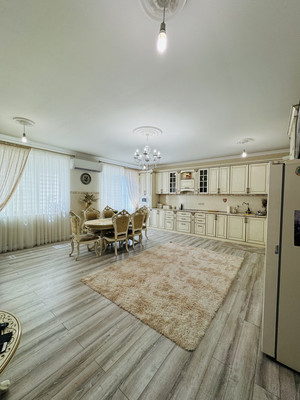Продам многокомнатную квартиру, Ефремова ул, 162, Армавир г