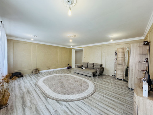 Продам многокомнатную квартиру, Ефремова ул, 162, Армавир г