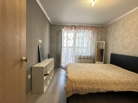 Продам двухкомнатную (2-комн.) квартиру, Наиля Юсупова ул, 9, Казань г