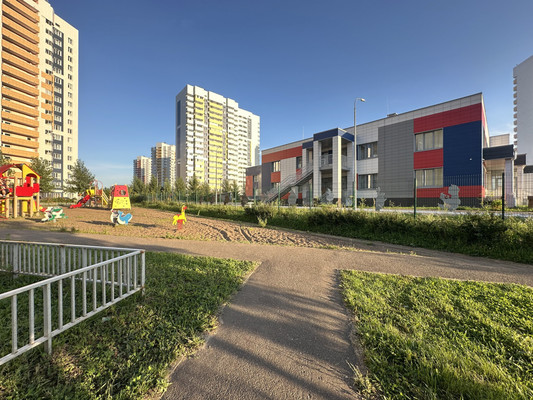 Продам двухкомнатную (2-комн.) квартиру, Наиля Юсупова ул, 9, Казань г