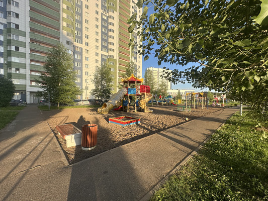 Продам двухкомнатную (2-комн.) квартиру, Наиля Юсупова ул, 9, Казань г