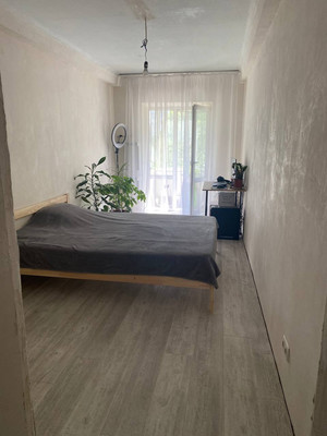 Продам двухкомнатную (2-комн.) квартиру, Киевская ул, 124, Симферополь г
