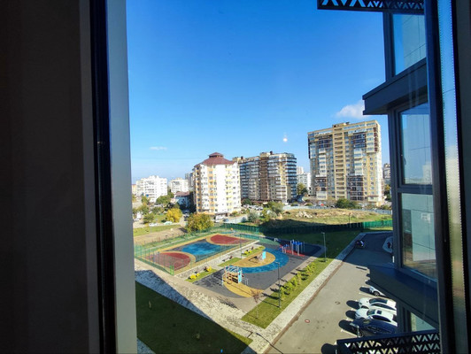 Продам двухкомнатную (2-комн.) квартиру, Крылова ул, 132, Анапа г