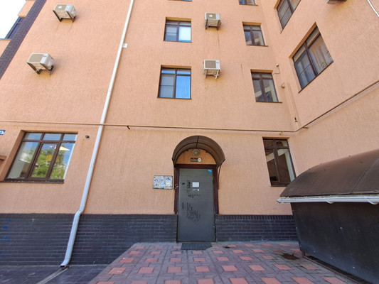 Продам двухкомнатную (2-комн.) квартиру, Великой Победы б-р, 13б, Волгодонск г