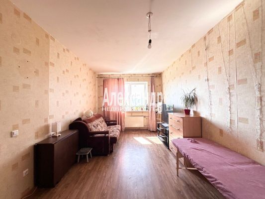 Продам трехкомнатную (3-комн.) квартиру, Арсенальная ул, 1, Новое Девяткино д