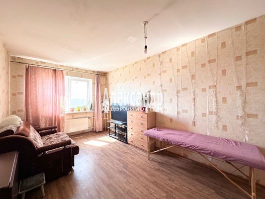 Продам трехкомнатную (3-комн.) квартиру, Арсенальная ул, 1, Новое Девяткино д