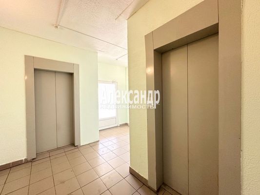 Продам трехкомнатную (3-комн.) квартиру, Арсенальная ул, 1, Новое Девяткино д