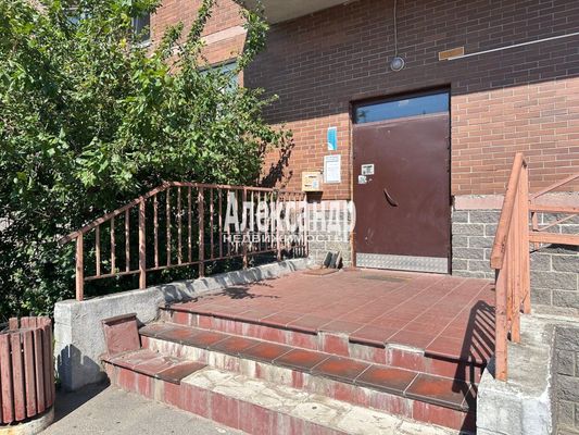 Продам трехкомнатную (3-комн.) квартиру, Арсенальная ул, 1, Новое Девяткино д