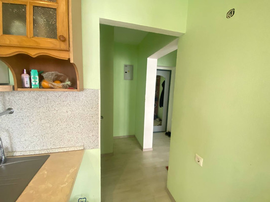 Продам однокомнатную (1-комн.) квартиру, Лавриненко ул, 13к3, Москва г